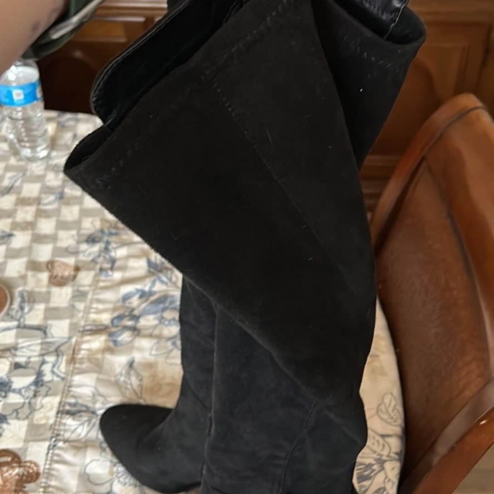 Boots - Picture 2 of 2